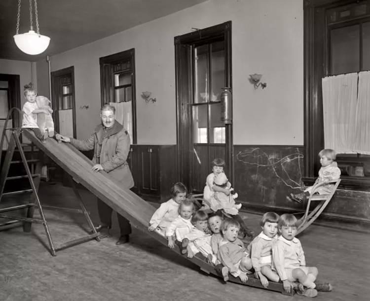 <p>Foundling Hastanesi oyun odası, Washington, 1921</p>