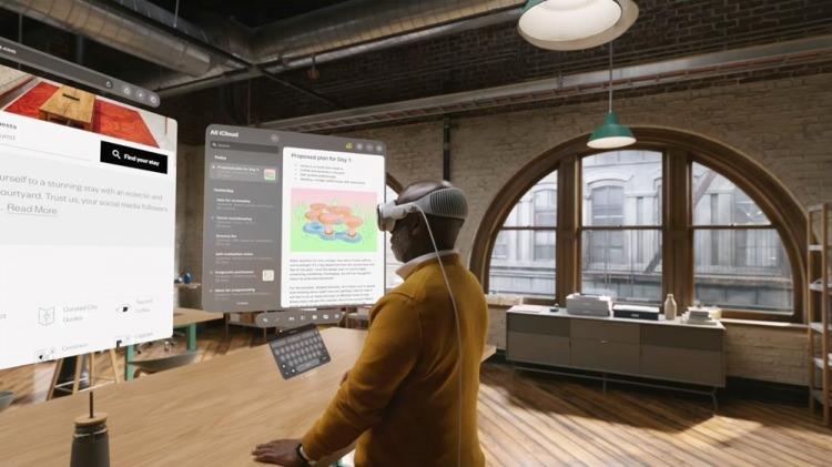 <p><strong>APPLE VISION PRO</strong></p>
<p> </p>
<p>WWDC 2023'te tanıtılan ve çıkış fiyatı 3,500 dolar olacağı belirtilen Apple Vision Pro'nun önümüzdeki yıl en çok beklenen Apple ürünü olacağını söylemek pek yanlış olmaz.<br />
<br />
Bu karma gerçeklik gözlüğü sayesinde 23 milyon pikselin bir araya geldiği mikro oled ekran sayesinde, kullanıcıların gözleri, elleri ve sesleriyle birlikte kontrol edilebilecek.<br />
<br />
Uzamsal bilgisayar olarak nitelendirilen bu cihaz, R1 ve M2 çipi barındırırken, tek şarjda 2 saat kullanım sunuyor.<br />
<br />
Kullanıcılar böylelikle FaceTime aramalarından, oyun, film, dizi vb. birçok özelliği karma gerçeklik gözlüğü ile deneyimleyebilecek.</p>
<p> </p>
<p>Kaynak : NTV</p>