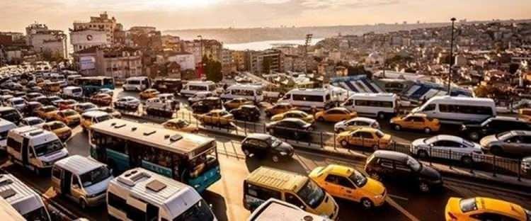 <p><strong>İLK TAKSİT ÖDEMESİ NE ZAMAN?</strong></p>

<p> </p>

<p>MTV ücretleri iki taksit şeklinde ödenecek. İlk taksit, Ocak ayında, ikinci taksit ise Temmuz ayında ödenecek.</p>
