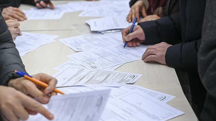<p><strong>SSK VE BAĞ-KUR EMEKLİSİ NE KADAR ZAM ALACAK?</strong></p>