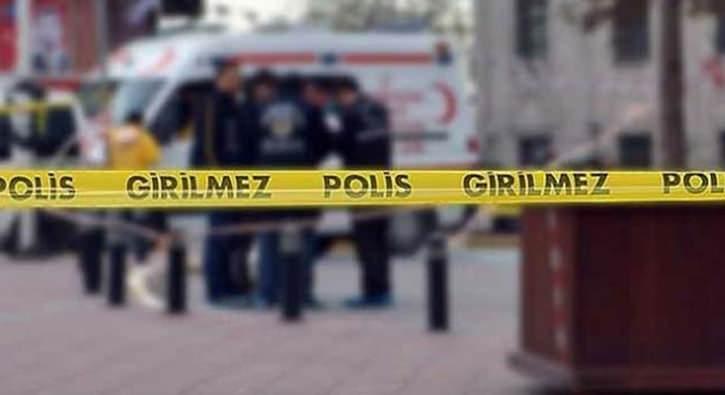 <p>Yılmaz, soba yerine buzdolabını açarak içine koyduğu elindeki odunları ateşe verdi.</p>