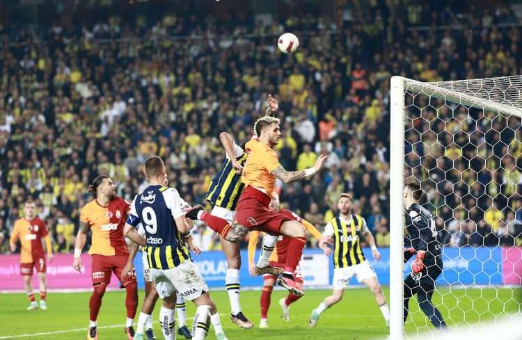 <p>Galatasaray ile Fenerbahçe, Suudi Arabistan'da oynanacak Süper Kupa finalinde kozlarını paylaşacak.</p>
