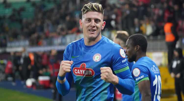 <p>11- Adolfo Gaich / Çaykur Rizespor<br />
<br />
* 6 Gol</p>
