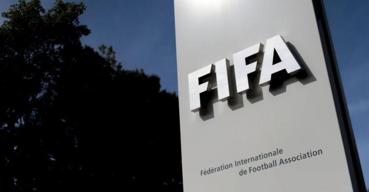 <p>FIFA, Rusya'da maç oynanmayacağını, karşılaşmalarda Rusya bayrağı ve marşının kullanılmayacağını açıkladı.</p>
