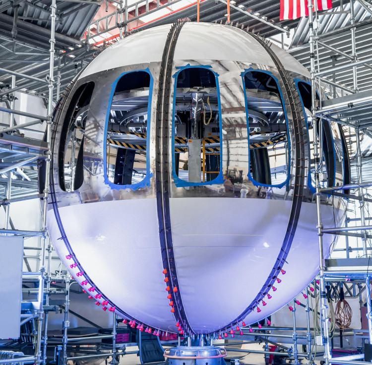 <p>Tüm bileşen entegrasyonu daha sonra şirketin Cape Canaveral yakınlarındaki Mission Control'de bulunan kapsül montaj tesisinde gerçekleşiyor.</p>