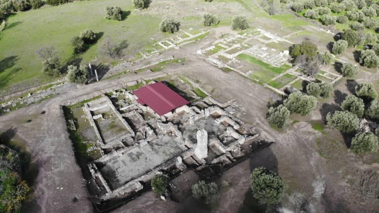 <p>&Ccedil;anakkale Onsekiz Mart &Uuml;niversitesi (&Ccedil;OM&Uuml;) Sanat Tarihi B&ouml;l&uuml;m&uuml; &Ouml;ğretim &Uuml;yesi, Kazı Başkan Yardımcısı Do&ccedil;. Dr. Oğuz Ko&ccedil;yiğit ise, &ldquo;Kazı &ccedil;alışmaları 15 Haziran&rsquo;da başladı.&nbsp;</p>
