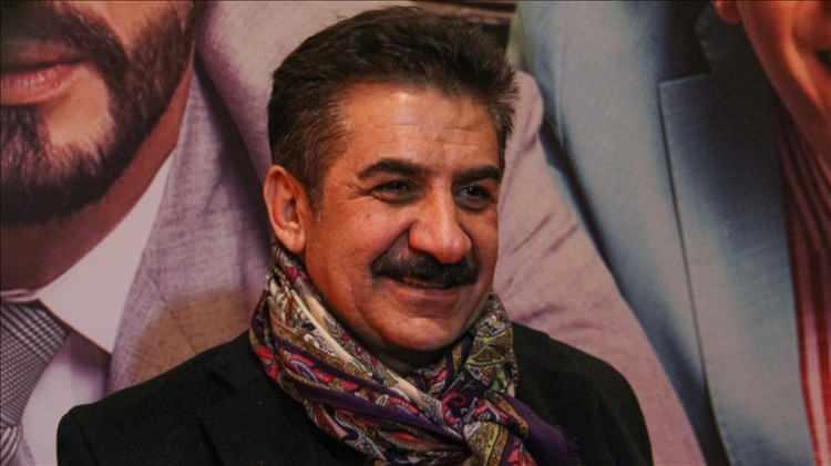 <p>Türk halk müziği sanatçısı Burhan Çaçan, 63 yaşında hayatını kaybetti.</p>