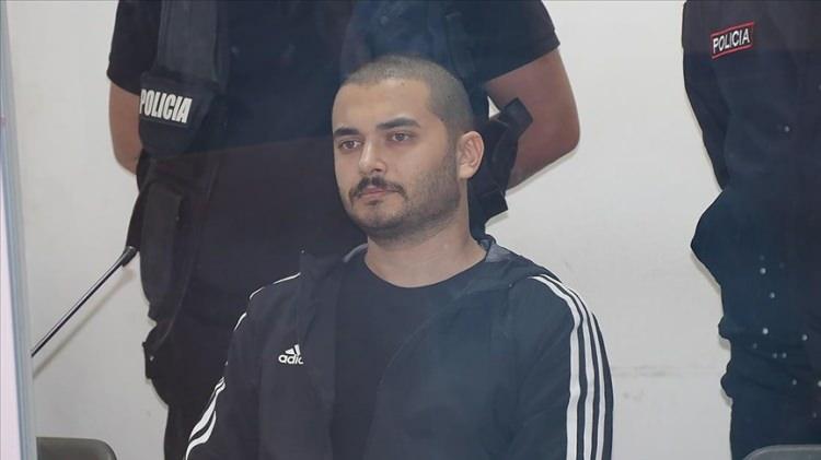 <p>Türkiye'de tutuklanan kripto para borsası Thodex'in kurucusu Faruk Fatih Özer ile iki kardeşi 11 bin 196 yıl 10 ay 15'er gün hapis cezasına çarptırıldı.</p>
