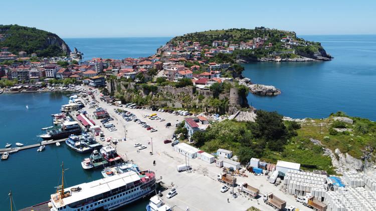 <p>BARTIN<br />
Amasra Kalesi</p>
