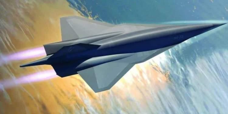 <p>Efsanevi bir uçak olan SR-71 Blackbird, 1960'ların ortasında göklere çıktı ve Sovyet hava sahasında son derece tehlikeli bazı görevlerde yer aldı.</p>
