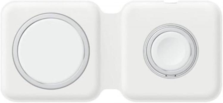 <p><strong>MAGSAFE DUO</strong><br />
Apple, iPhone 15 serisini tanıttıktan sonra Eylül ayında bir ürüne daha veda etti. Bunun ardından  MagSafe Duo Şarj Cihazını kullanımdan kaldırdı. 2020 yılında piyasaya sürülen MagSafe Duo, hem iPhone'lar için MagSafe şarj cihazına hem de Apple Watch manyetik şarj bölmesine sahip 129 dolarlık katlanabilir bir şarj altlığıydı.</p>
