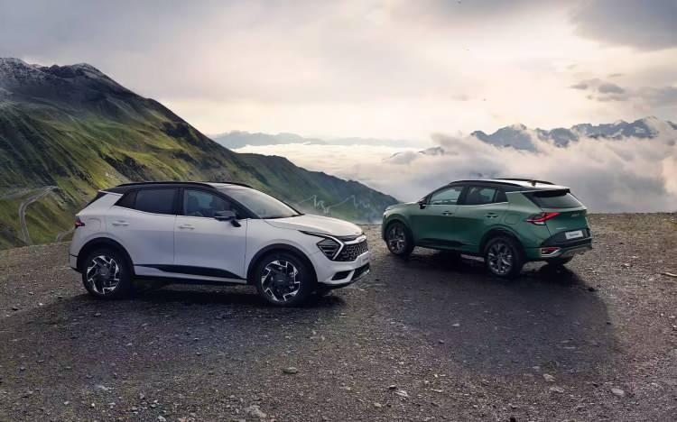 <p><span style="color:#B22222"><strong>EN ÇOK SUV ALINDI</strong></span></p>
<p> </p>
<p>Otomobil pazarı gövde tiplerine göre;</p>
<p> </p>
<p>Gövde tiplerine göre değerlendirildiğinde ise en çok tercih edilen gövde tipi SUV otomobiller (%51,1 pay, 493.957 adet) oldu.</p>