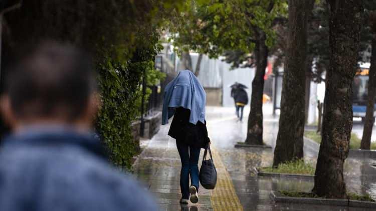 <p>HATAY<br />
<br />
Gök gürültülü sağanak etkili olacak.</p>