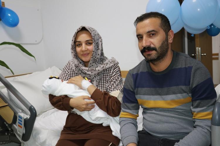 <p><strong>VAN</strong></p>
<p> </p>
<p>Van’da 2024 yılının ilk bebekleri Lokman Hekim Van Hastanesinde dünyaya geldi.</p>