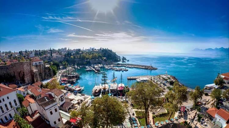 <p>57'inci sırada Antalya</p>