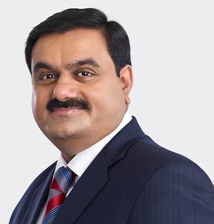 <p>Hintli milyarder Gautam Adani, açığa satış yapan Hindenburg Research'ün Adani Group'un değerini düşürmesinin ardından sadece 27 Ocak'ta 21 milyar dolar, tüm yıl boyunca ise 37,3 milyar dolar kaybetti. Yine de hala 11 haneli bir servete sahip.</p>