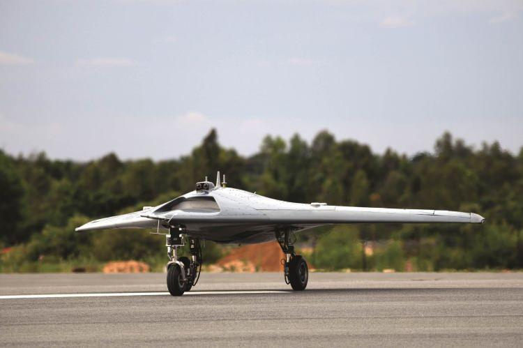 <p><strong><span style="color:#B22222">10) DRDO GHATAK</span> | HİNDİSTAN</strong></p>