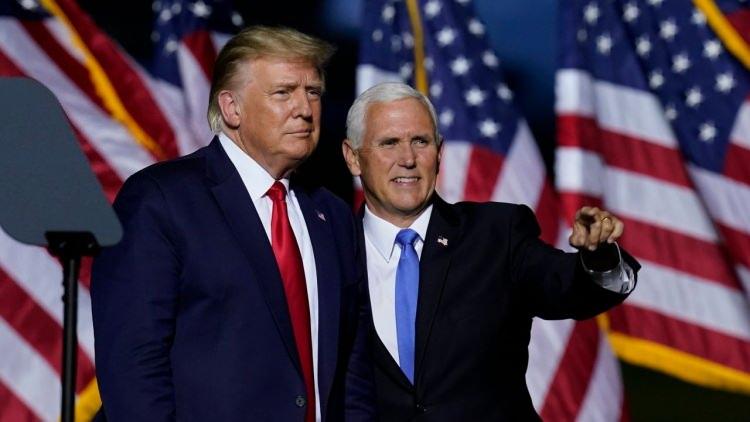 <p>Pence Trump döneminde Evanjelist Gölge Başkan olarak anılıyordu.</p>