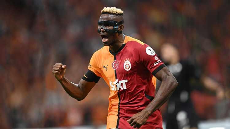 <p><strong>"Osimhen'in bonservisini almayı tabii ki isterim. Kendisi de burada mutlu."</strong></p>