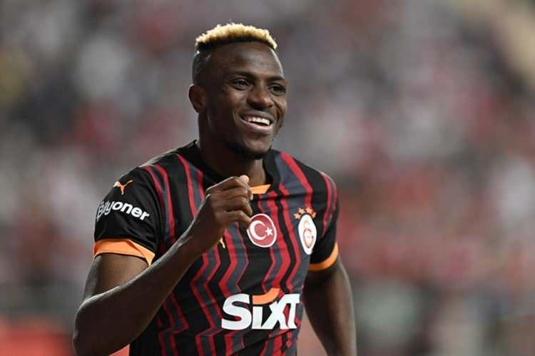 <p><strong>"Kendisi de bunu açıkladı, bize de söyledi. Sezonu Galatasaray'da tamamlayacağını söyledi."</strong></p>