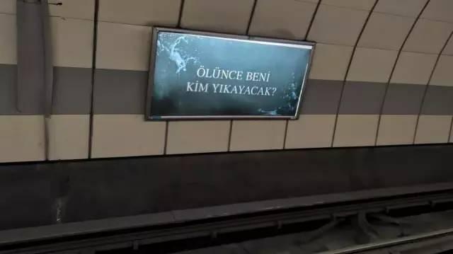 <p><strong>Cenaze yıkanırken yakınları olmalı. Annem, kayınvalidem ve yakın arkadaşlarımı yıkadım. Üzülüyorum ama onları unutamıyorum. Kendi çocuklarıma 3-4 defa cenaze yıkamasını gösterdim. Erkek gassalımızın eşine burada ben öğrettim. O beni yıkayabilir. Görümcem de yıkıyor. Bizim ailede hoca çok. Güzel bir meslek, insanlara faydalı oluyoruz. Maneviyatı çok önemli. Biz devamlı içerisindeyiz" </strong><span style="color:rgb(51, 51, 51)">diye konuştu.</span></p>