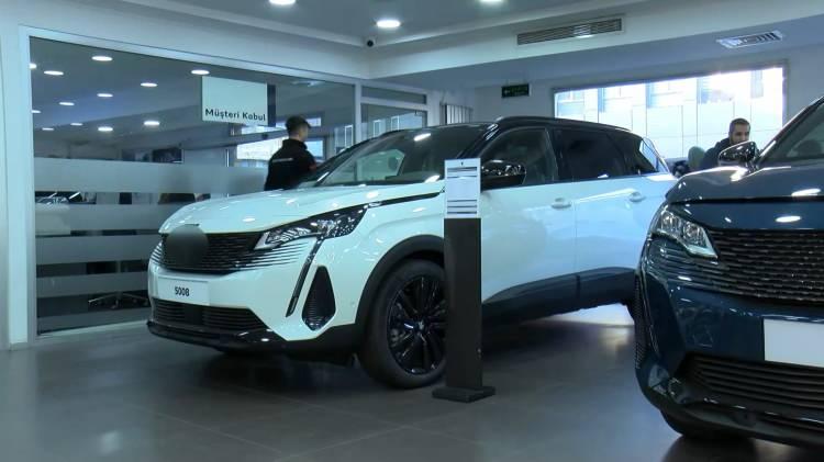 <p>SUV otomobilleri; yüzde 26,6 pay ve 257.469 adet satış ile Sedan, yüzde 20,4 pay ve 196.854 adet satış ile H/B otomobiller takip etti.</p>
<p> </p>
<p><strong>İşte Türkiye'nin en çok satan 20 SUV modeli...</strong></p>