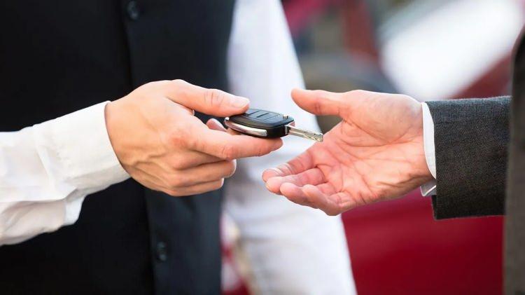<p>Opel, 61 bin 57 satışla dördüncü sırada konumlanırken, Peugeot da 58 bin 549 satışla beşinci sırada yer aldı.</p>