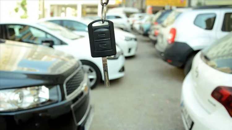<p>Chery, 40 bin 590 adetlik satışla Çinli otomotiv markaları arasında öne çıkarken, ardından 14 bin 458 adetle MG ve 2 bin 541 satışla da Skywell sıralandı. Pazara yeni giriş yapan dünyanın en büyük elektrikli otomobil üreticilerinden BYD'nin tek modeli Atto 3 ile satışları 839 adet olurken, Çinli lüks otomobil markası HONGQI'nin ise 19 adet olarak kayıtlara geçti.</p>