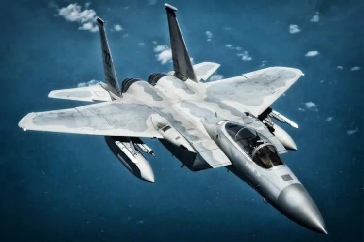 <p><span style="color:#B22222"><strong>5) F-15 EAGLE</strong></span></p>
<p> </p>
<p>Yaklaşık 50 yıldır hizmette olmasına rağmen, <strong>Mach 2.5 azami hızıyla hala en hızlı jetlerden biri.</strong></p>