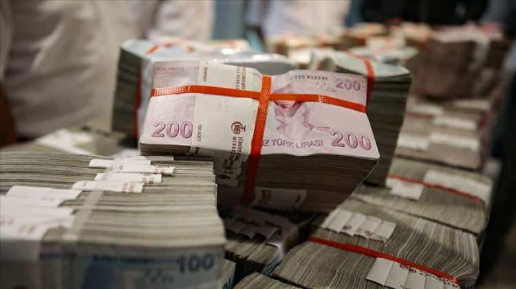 <p>Türkiye genelinde 2022 vergilendirme dönemi için her bir mükellef ortalama 85 bin 8 lira matrah beyanında bulunurken bu matrah üzerinden ortalama 26 bin 413 lira gelir vergisi tahakkuk ettirildiği hesaplandı.</p>
