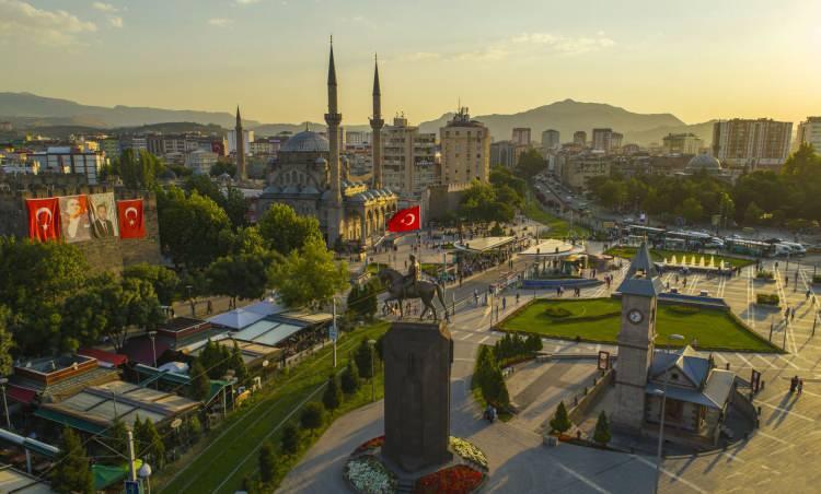 <p><strong>14- KAYSERİ</strong></p>
<p>Genel Endeks Puanı: 52,04</p>