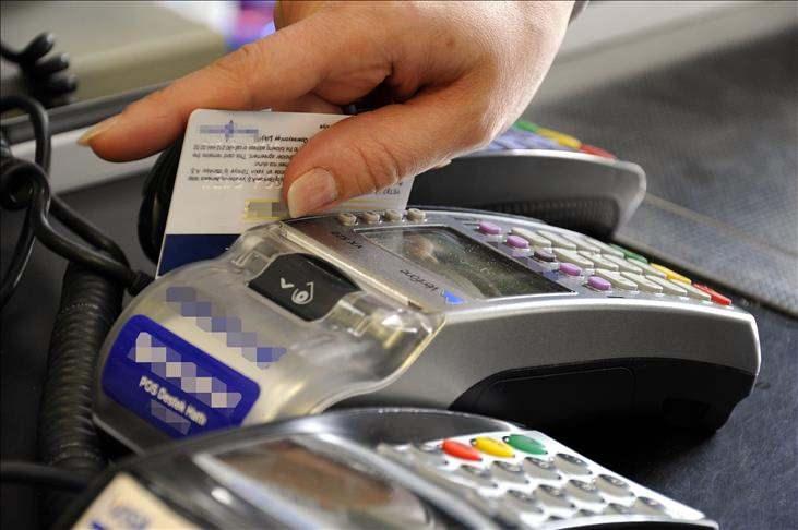 <p>Mevcut maaş: 12.500,00<br />
Yüzde 37.76 zamlı maaş: 17.220,00<br />
Yüzde 38.08 zamlı maaş: 17.260,00<br />
Yüzde 38.59 zamlı maaş: 17.323,75</p>