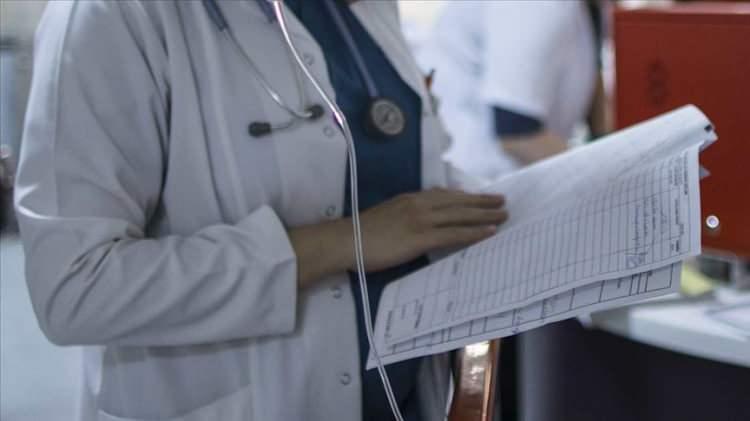 <p>Uzman doktor 1/4<br />
Mevcut maaş: 54.959,00<br />
Yüzde 49.46 zamlı maaş: 82.141,72<br />
Yüzde 49.80 zamlı maaş: 82.328,58<br />
Yüzde 50.35 zamlı maaş: 82.630,86</p>