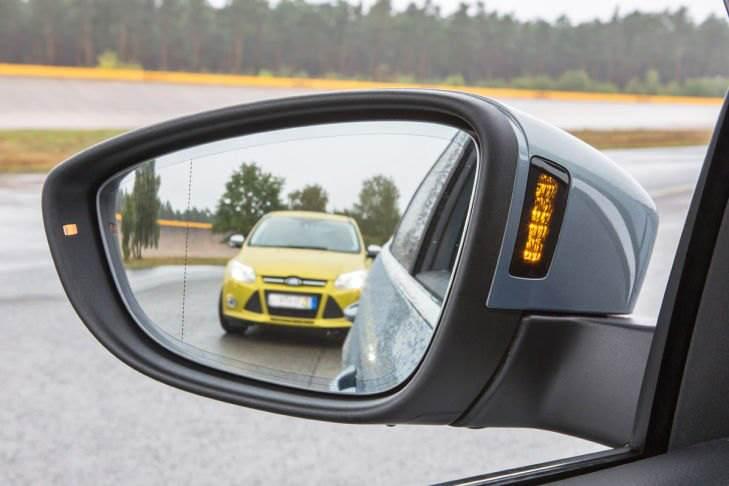 <p><strong>Trafik sigortası olmadan trafiğe çıkma</strong></p>
<p>2024: 690 TL</p>
<p>2025: 993 TL</p>