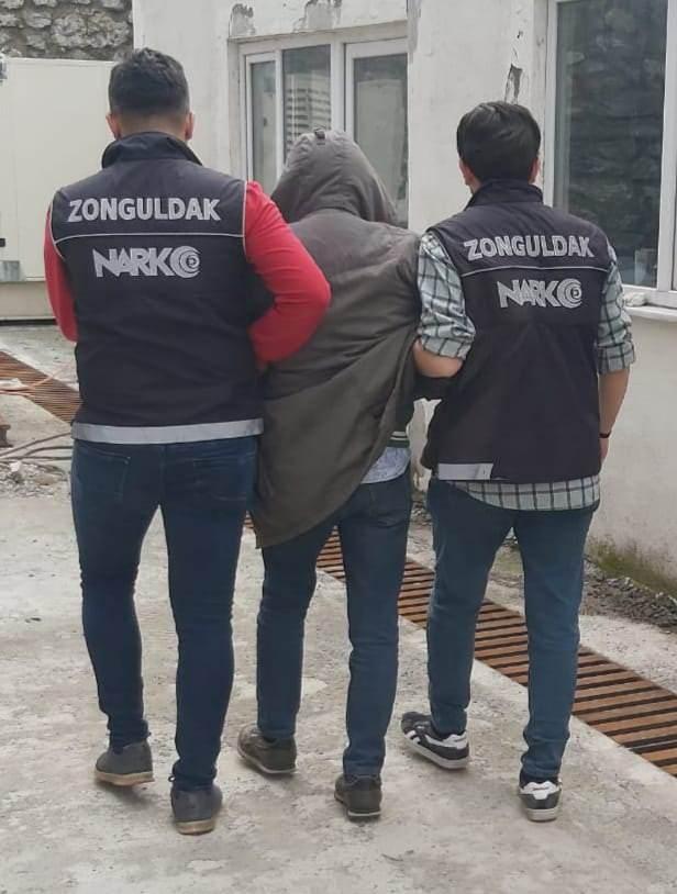 <p><strong>UYUŞTURUCU İÇİN ‘KÜBRA’ VE ‘AMCA’</strong></p>