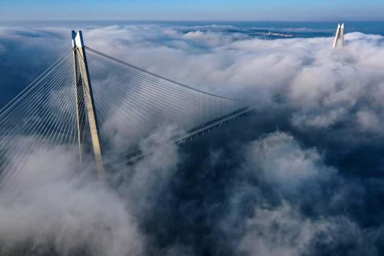 <p>İstanbul’da Yavuz Sultan Selim Köprüsü çevresinde sis etkili oldu.</p>