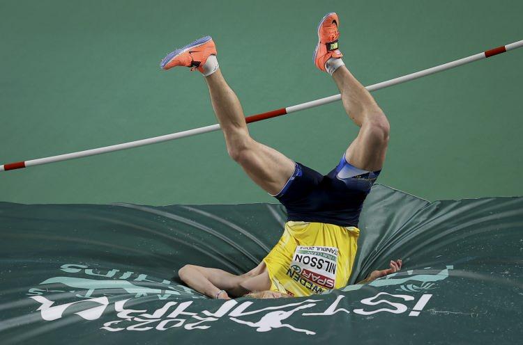 <p>2023 Avrupa Salon Atletizm Şampiyonası, İstanbul Ataköy Arena'da yapıldı. Erkekler yüksek atlamada İsveçli atlet Marcus Nilsson da mücadele etti.</p>
