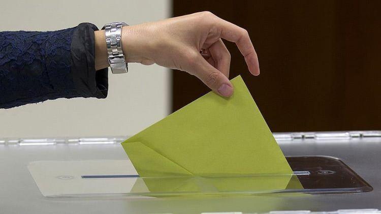 <p>AK Parti yüzde 32,8</p>
<p> </p>