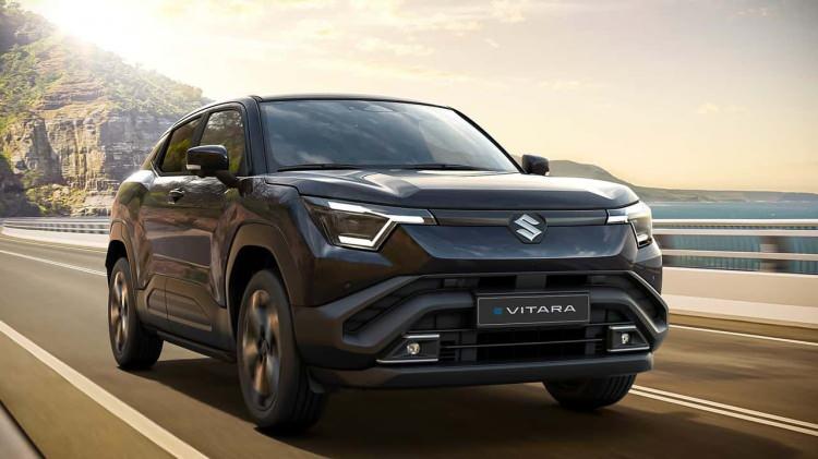 <p><span style="color:#B22222"><strong>SUZUKI</strong></span></p>
<p>1909 yılında Michio Suzuki tarafından bir dokuma şirketi olarak kuruldu. "Suzuki" soyadı, Japonca'da "çan ağacı" anlamına geliyor. 1920: 500.000 Yen sermaye ile Suzuki Loom Manufacturing Co. (Suzuki Dokuma Tezgahı Fabrikası) kuruldu ve Başkanı Michio Suzuki oldu. Ayrıca ilk motorlu-bisiklet 1952’de satışa çıktı. Daha sonra ise ismi 'Suzuki Motor Corporation' olarak değişti.</p>