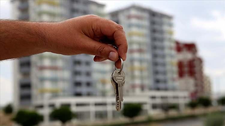 <p>Yetenek pazarının hız kazandığı bir başka alan ise gayrimenkul sektörü oldu. Birçok iş insanı, oluşturdukları fonlar ile özellikle yurt dışında gayrimenkul yatırımlarına hızlı bir giriş yaptı.</p>
