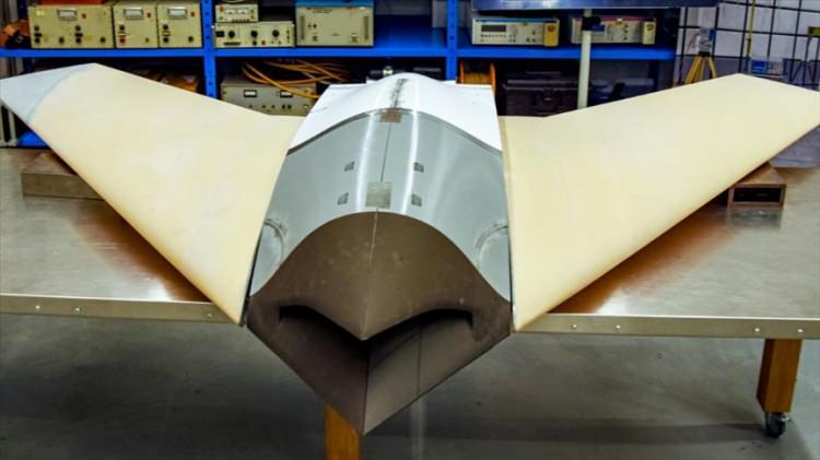 <p><strong>Aselsan radar soğurucu</strong></p>
<p> </p>