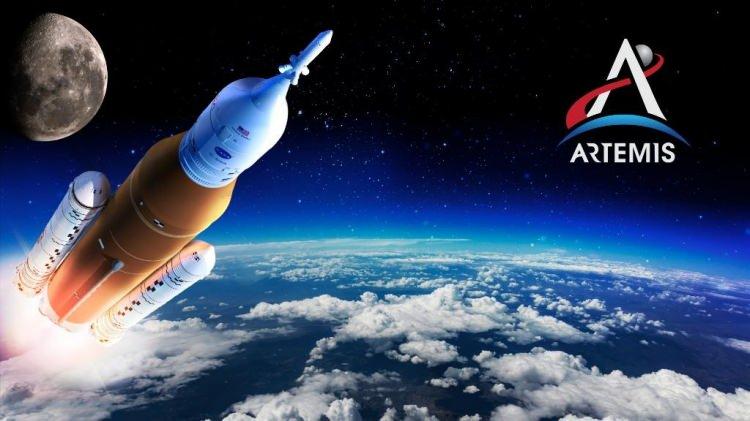 <p><strong>CLPS</strong></p>

<p> </p>

<p>"Artemis Programı" çerçevesinde yapılacak mürettebatlı yolculukların yanı sıra NASA'nın, Ay'ın robotlar yardımıyla keşfi için de kapsamlı planları bulunuyor.</p>
