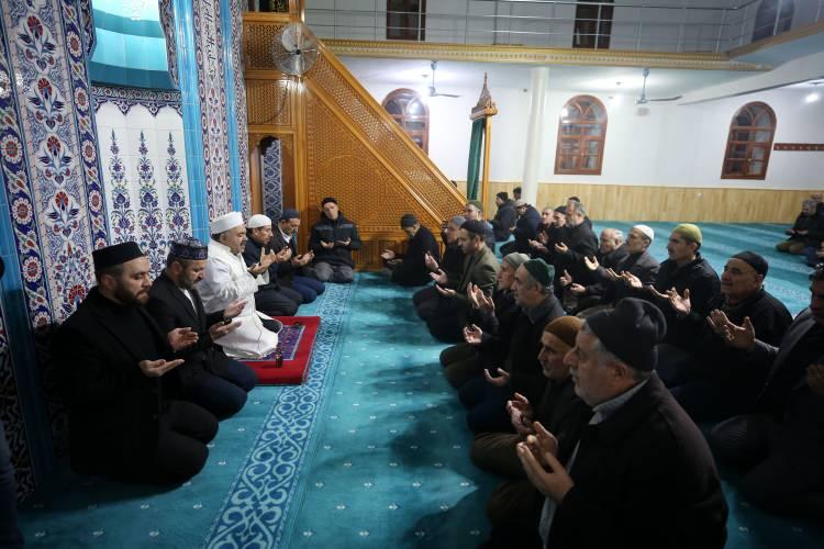 <p><strong>MUŞ</strong></p>
<p>Muş Müftülüğü tarafından şehitler için Merkez Camisi'nde program düzenledi. </p>