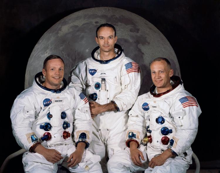 <p>Nasa'ya göre bu teorilerin hiçbirinde doğruluk payı yok.</p>
<p> </p>
<p>Apollo 11 görevi Ay'a indiğinde, mürettebat etrafta dolaşıp fotoğraf çekmekten daha fazlasını yaptı.</p>