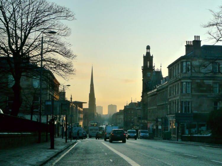 <p>Great Western Road, Glasgow, İskoçya</p>