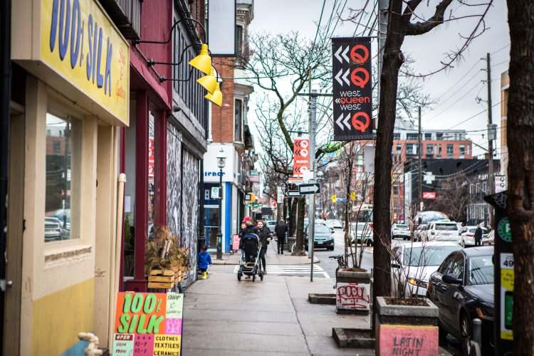 <p>Ossington Avenue, Toronto, Kanada</p>
