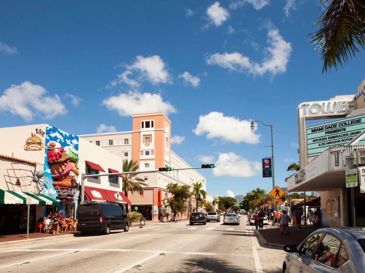 <p>Calle Ocho, Miami, ABD</p>
