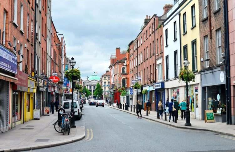 <p>Capel Street, Dublin, İrlanda</p>
