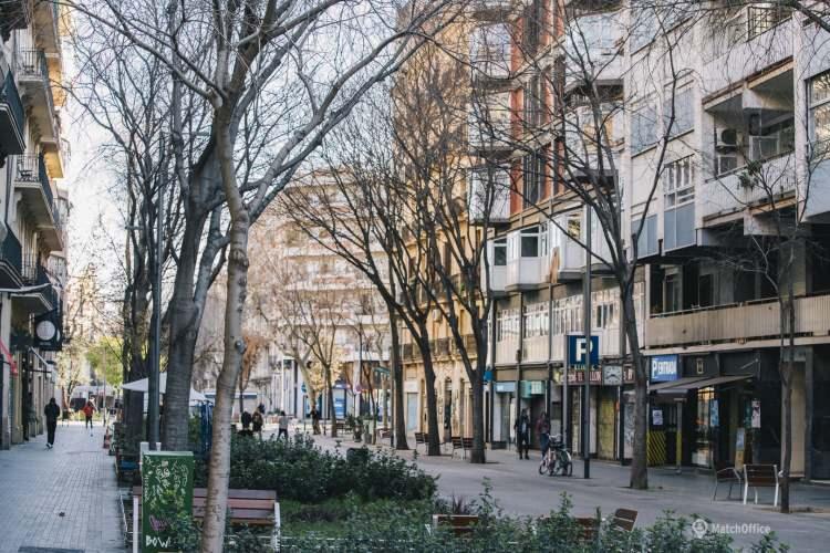 <p>Carrer del Comte Borrell, Barselona</p>