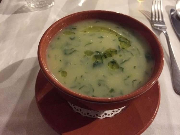 <p>Caldo verde, Portekiz</p>
<p> </p>